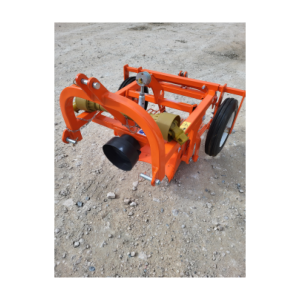 Arracheuse de pommes de terre vibrante AP 90 pour micro-tracteur 20 à 30 CV