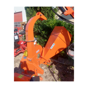Broyeur de branches BR16 sur prise de force – branches jusqu'à Ø 100 mm, micro-tracteur